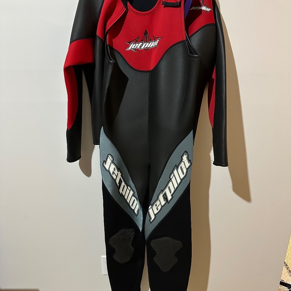 Genuine Jet Pilot Men’s XL 2 piece Wet Suit - Picture 3 of 10